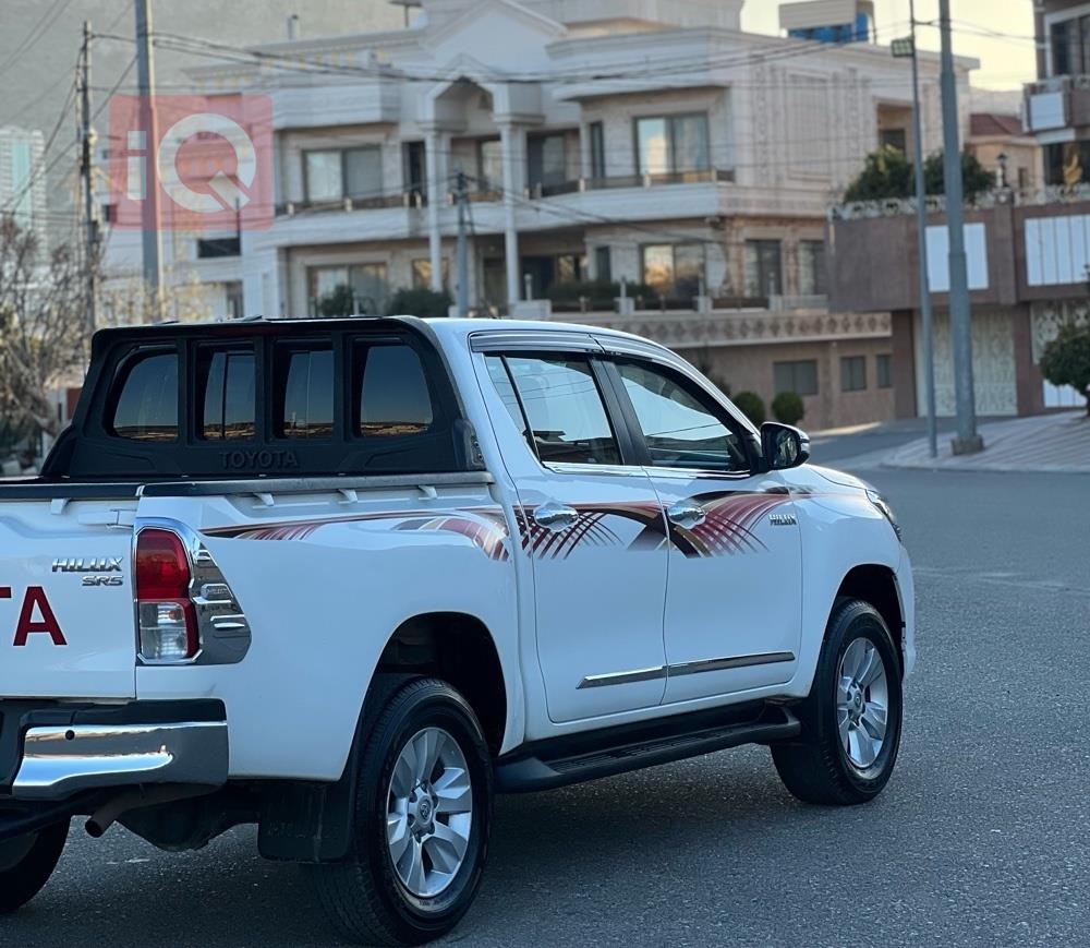 تويوتا هايلوكس